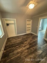 429 Prescott St in Yonkers, NY - Building Photo