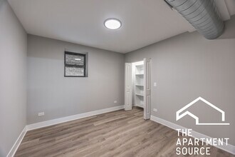 2415 N Kedzie Blvd, Unit GDN in Chicago, IL - Building Photo - Building Photo