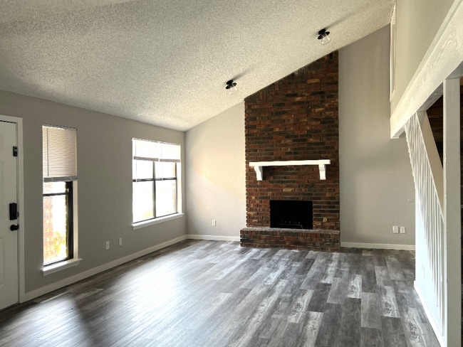 8325 E 65th St in Tulsa, OK - Building Photo - Building Photo
