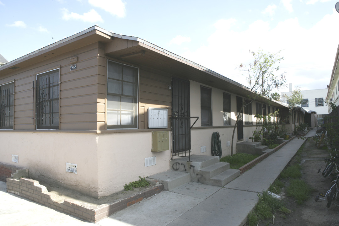 1868 Locust Ave in Long Beach, CA - Building Photo