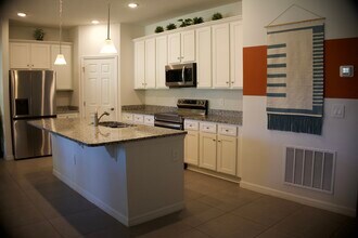 3976 Mayhill Loop in Eustis, FL - Foto de edificio - Building Photo