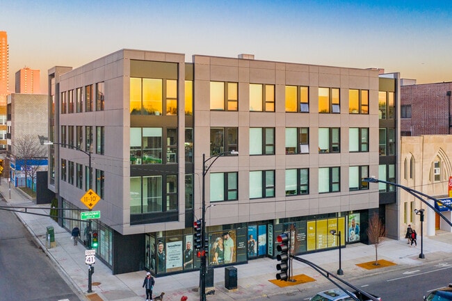 The June in Chicago, IL - Building Photo - Building Photo