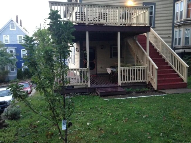 65 Evergreen St, Unit 65 evergreen St Apt 1