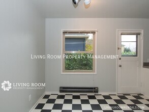 1410 N Webster St in Portland, OR - Building Photo - Building Photo