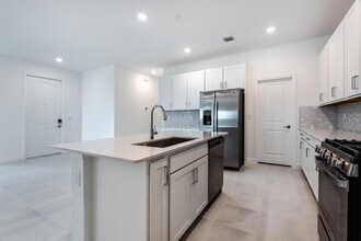 1306 Tangled Orchard Tr in Loxahatchee, FL - Building Photo - Building Photo