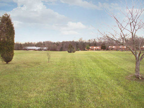 Swan Run Apartments in Charlotte, NC - Building Photo - Building Photo