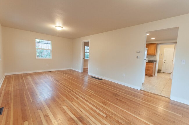 5121 S Garden St in Seattle, WA - Building Photo - Building Photo