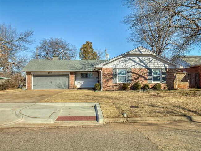 2641 Kent Dr in The Village, OK - Building Photo - Building Photo