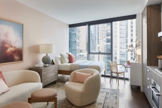 210 N Harbor Dr in Chicago, IL - Foto de edificio - Building Photo