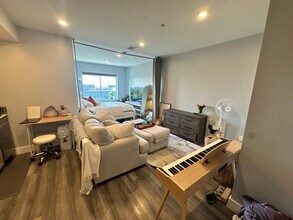 55 W 5th St, Unit 603 in Boston, MA - Building Photo - Building Photo