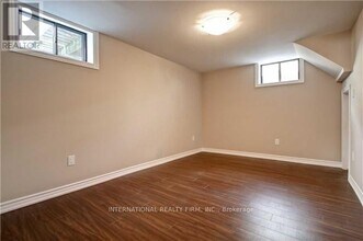 21 Cartier Crescent in Richmond Hill, ON - Building Photo - Building Photo