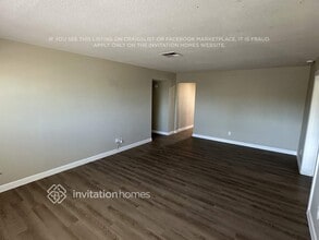 12214 N Escobar Way in Phoenix, AZ - Building Photo - Building Photo