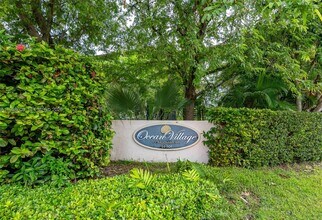 55 Ocean Ln Dr in Key Biscayne, FL - Building Photo - Building Photo