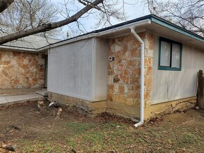 907 Fairway Green Cove in Round Rock, TX - Foto de edificio - Building Photo