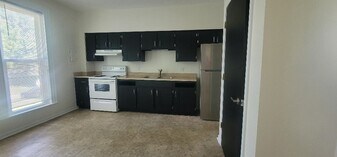 615 N 22nd St in St. Joseph, MO - Building Photo