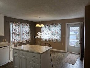 601 Labore Rd in Little Canada, MN - Building Photo - Building Photo