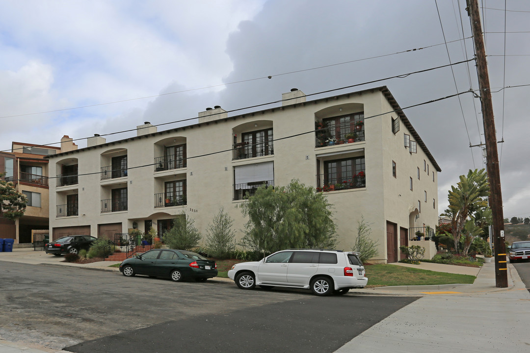 1111 Eureka St in San Diego, CA - Building Photo