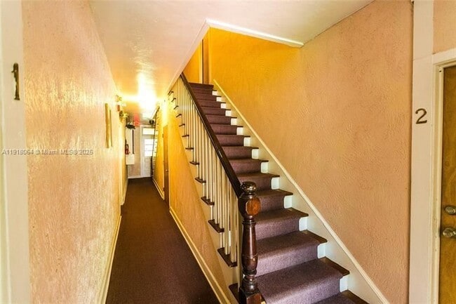 514 Palermo Ave in Coral Gables, FL - Foto de edificio - Building Photo