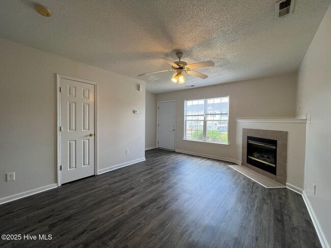 405 Timberlake Trail in Jacksonville, NC - Building Photo - Building Photo