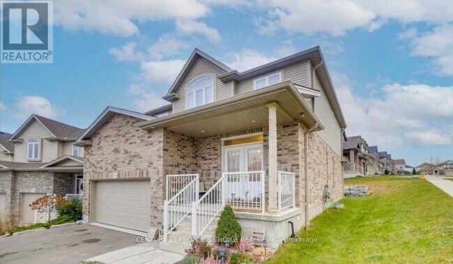 456 Twin Leaf St in Waterloo, ON - Building Photo - Building Photo