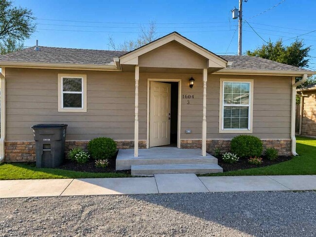 property at 1604 NW Lindy Ave