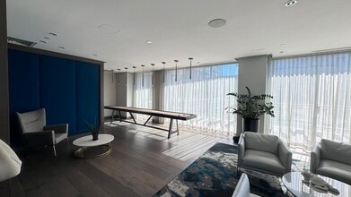 65 Lewis St in Boston, MA - Building Photo - Building Photo