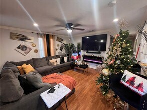 110 Gans St in Houston, TX - Building Photo - Building Photo