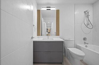 20695 Eastleigh Cres in Langley, BC - Building Photo - Building Photo