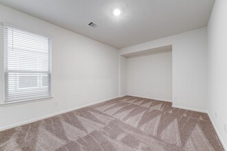 4030 Shady Palmetto Dr in Houston, TX - Building Photo - Building Photo
