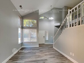 8729 Longspur Way in Antelope, CA - Building Photo - Building Photo