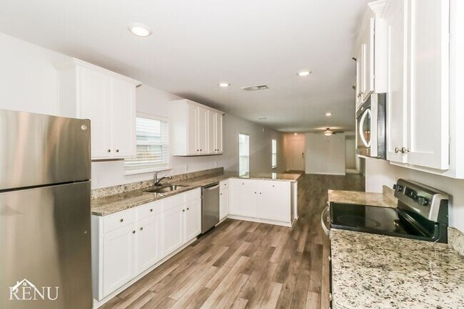 18612 Allen Welch Dr in Elgin, TX - Building Photo - Building Photo