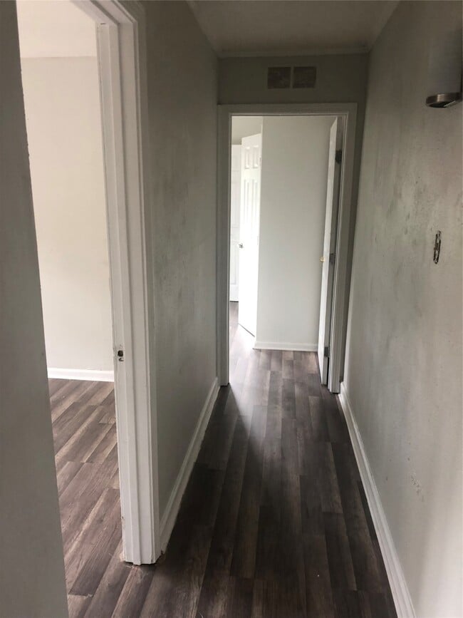 8119 Rockford Dr in Houston, TX - Foto de edificio - Building Photo