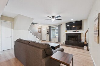 9605 Hefner Village Blvd in Oklahoma City, OK - Building Photo - Building Photo