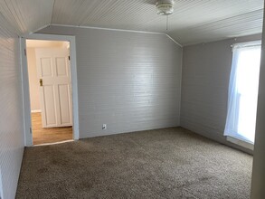 215 Wyoming St in Rawlins, WY - Foto de edificio - Building Photo