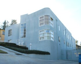 4018 Camero Ave in Los Angeles, CA - Building Photo - Building Photo