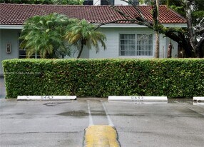 9443 SW 174th St in Palmetto Bay, FL - Building Photo