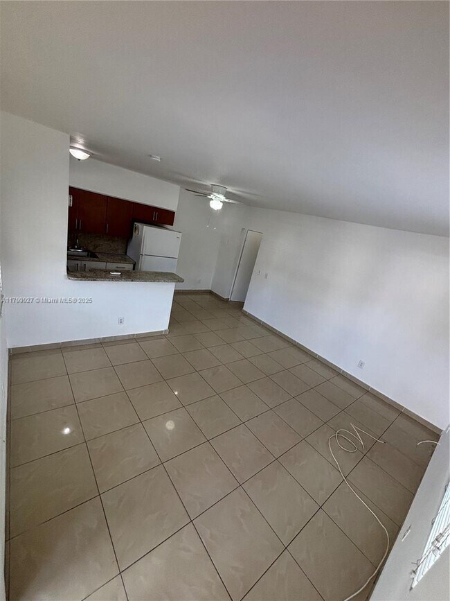 520 NW 97th St in Miami, FL - Building Photo - Building Photo