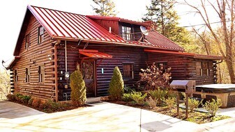 3059 Pittman Center Rd in Sevierville, TN - Building Photo