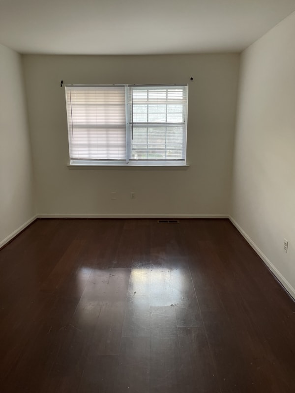 8200 Walutes Cir in Alexandria, VA - Foto de edificio - Building Photo