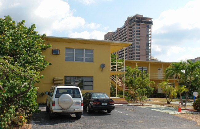 901 Intracoastal Dr in Fort Lauderdale, FL - Foto de edificio - Building Photo