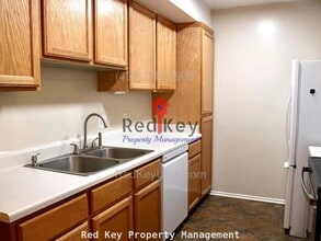 147 W 600 N in Tooele, UT - Foto de edificio - Building Photo