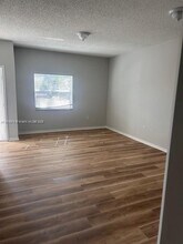 2338 SE 23rd Terrace in Homestead, FL - Building Photo - Building Photo