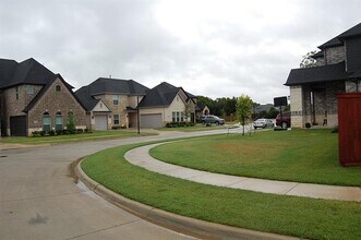 3917 Belle Maison Ct in Arlington, TX - Building Photo - Building Photo