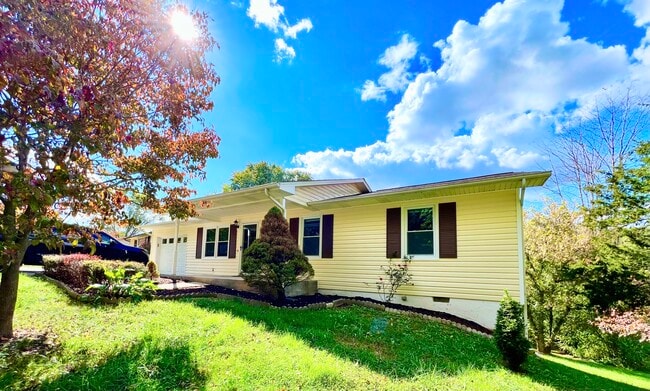 407 Tavern Hill Rd in Jonesborough, TN - Building Photo - Building Photo
