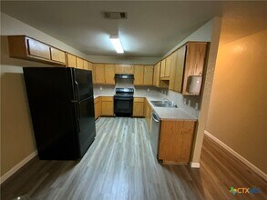 2602 Edgefield St in Killeen, TX - Building Photo - Building Photo