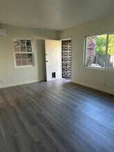 205 W Palmer Ave, Unit B in Glendale, CA - Building Photo - Building Photo