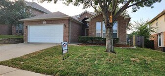4836 Heber Springs Trail in Fort Worth, TX - Building Photo