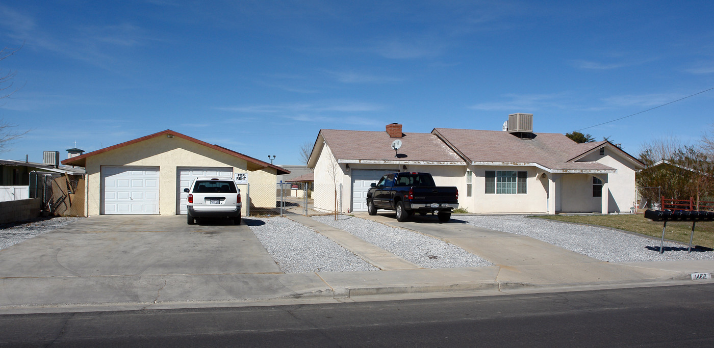 14602-14612 Mesa Dr in Victorville, CA - Building Photo