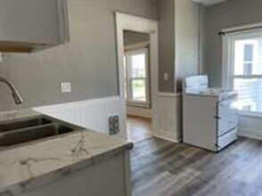 318 Broad St in Oshkosh, WI - Building Photo - Building Photo