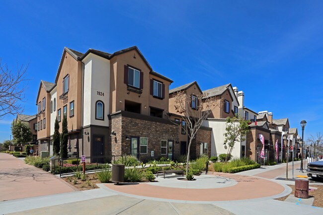 Contessa at Otay Ranch in Chula Vista, CA - Foto de edificio - Building Photo